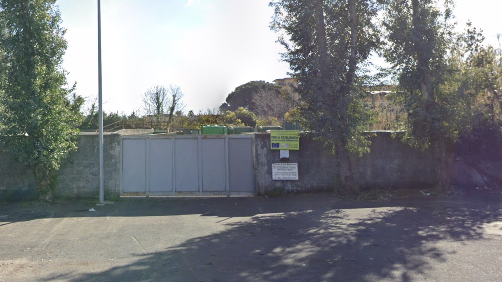 Isola ecologica.jpg